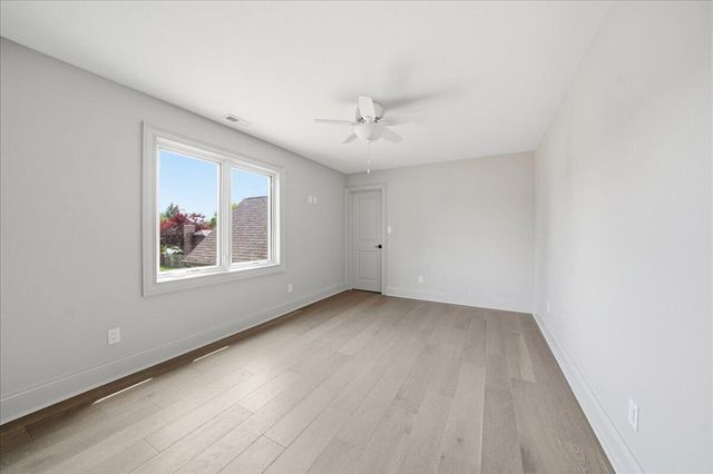 1130 Melbrook Drive, Munster, IN 46321