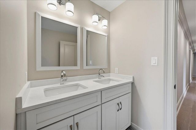1130 Melbrook Drive, Munster, IN 46321