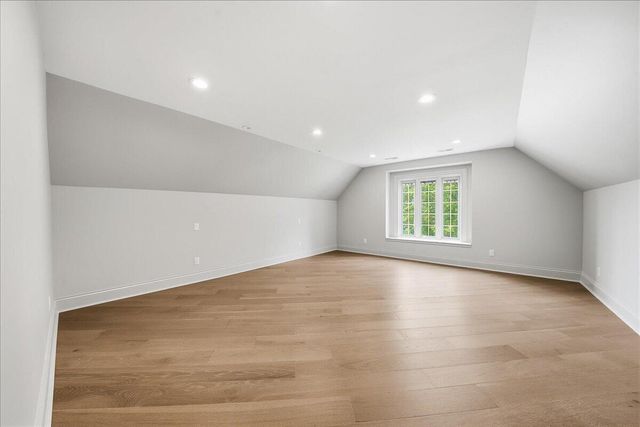 1130 Melbrook Drive, Munster, IN 46321