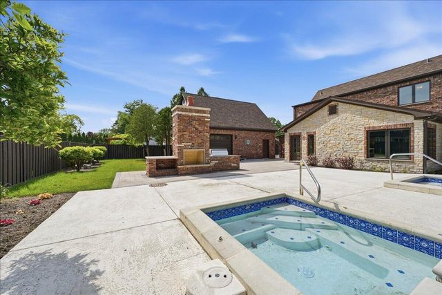 1130 Melbrook Drive, Munster, IN 46321