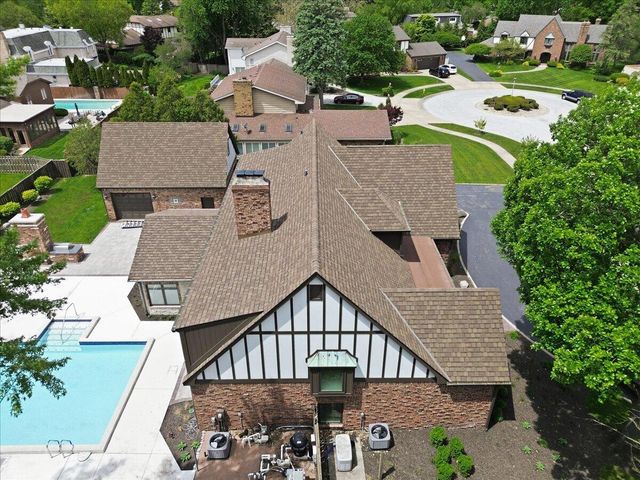 1130 Melbrook Drive, Munster, IN 46321