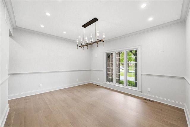 1130 Melbrook Drive, Munster, IN 46321