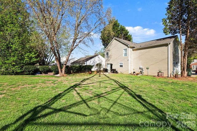 503 River View Drive, Lowell, NC 28098