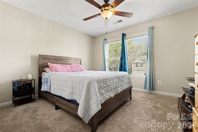 503 River View Drive, Lowell, NC 28098