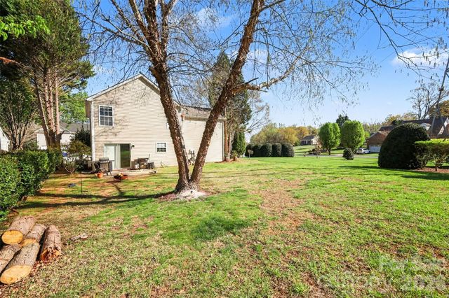 503 River View Drive, Lowell, NC 28098