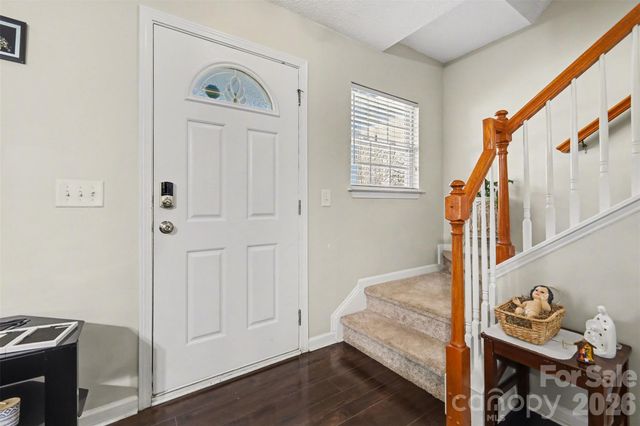 503 River View Drive, Lowell, NC 28098