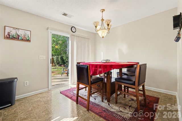 503 River View Drive, Lowell, NC 28098