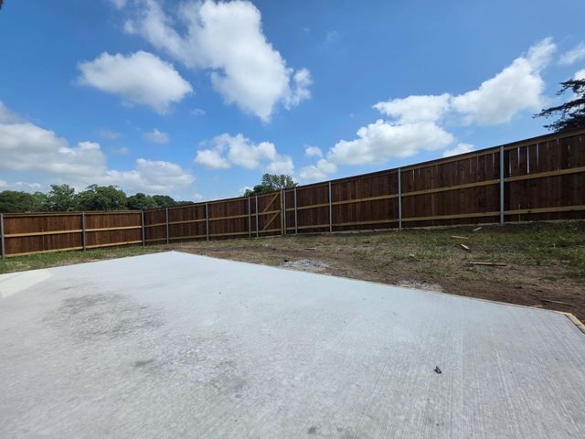 1318 Boehnke Pass, Brenham, TX 77833