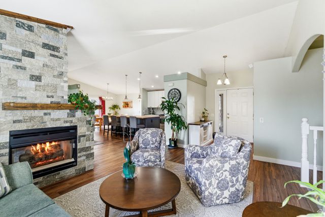 9327 S UINTA HILLS DR, West Jordan, UT 84088