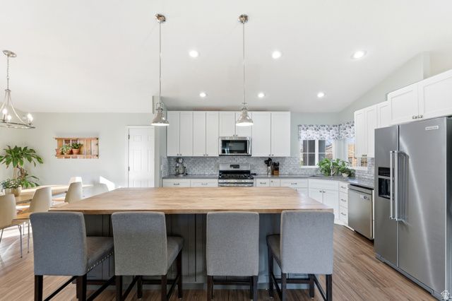 9327 S UINTA HILLS DR, West Jordan, UT 84088