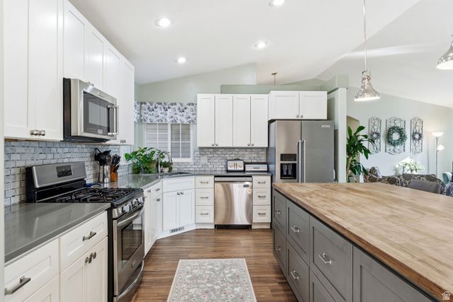 9327 S UINTA HILLS DR, West Jordan, UT 84088