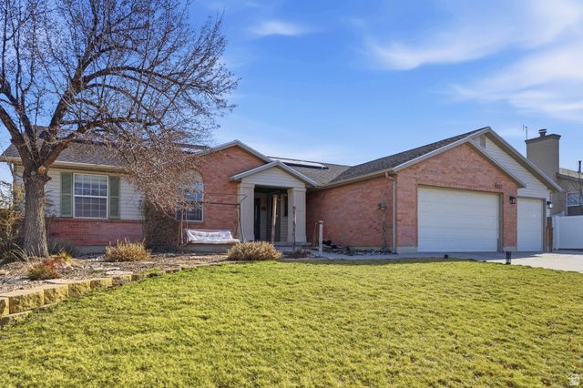 9327 S UINTA HILLS DR, West Jordan, UT 84088