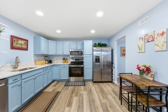 9327 S UINTA HILLS DR, West Jordan, UT 84088