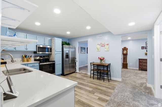 9327 S UINTA HILLS DR, West Jordan, UT 84088