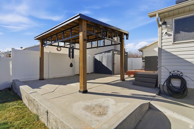 9327 S UINTA HILLS DR, West Jordan, UT 84088