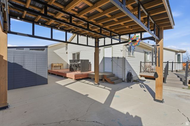 9327 S UINTA HILLS DR, West Jordan, UT 84088