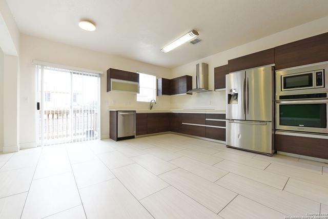 1802 MARUFO VEGA, San Antonio, TX 78245