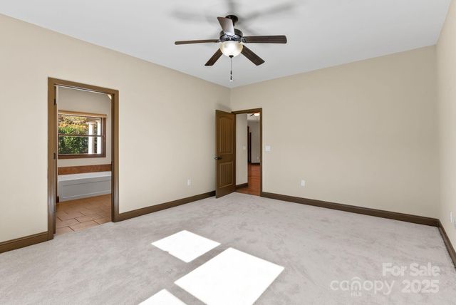 4 Pacifico Drive, Asheville, NC 28806