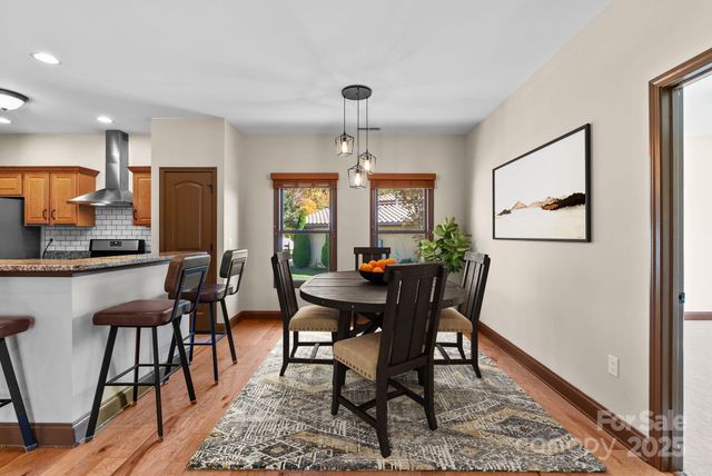 4 Pacifico Drive, Asheville, NC 28806