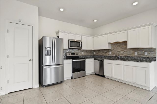 461 MADISON DRIVE, Davenport, FL 33837