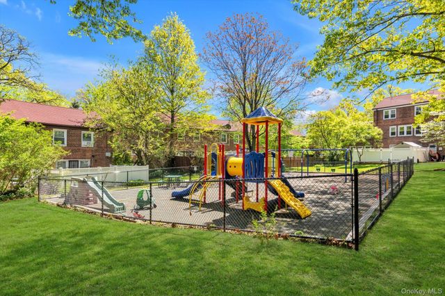 147-28 Charter Road 33GA, Briarwood, NY 11435