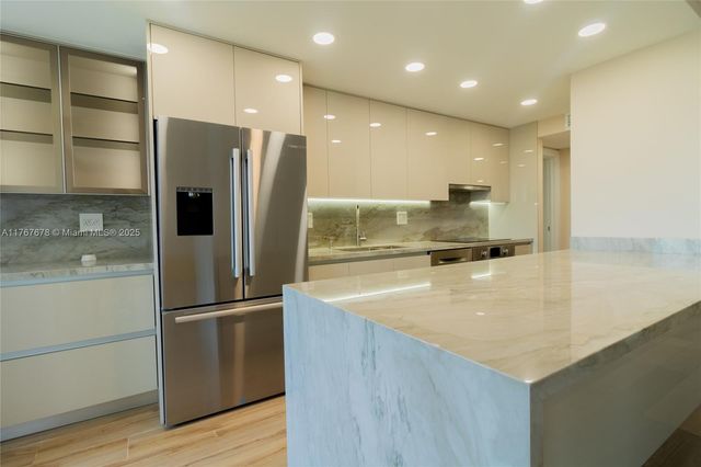 230 174th St 1015, Sunny Isles Beach, FL 33160