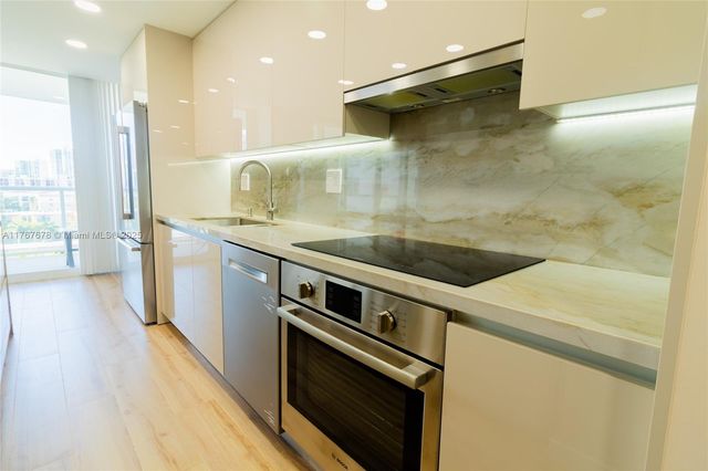 230 174th St 1015, Sunny Isles Beach, FL 33160