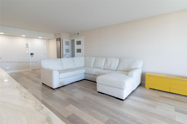 230 174th St 1015, Sunny Isles Beach, FL 33160