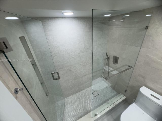 230 174th St 1015, Sunny Isles Beach, FL 33160