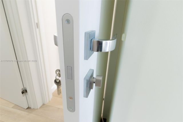 230 174th St 1015, Sunny Isles Beach, FL 33160