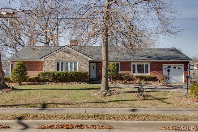 1908 N Rodgers Avenue, Alton, IL 62002