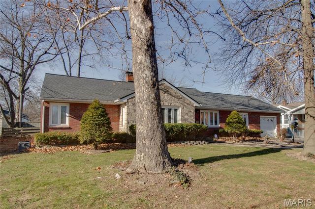 1908 N Rodgers Avenue, Alton, IL 62002