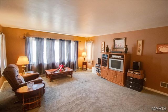 1908 N Rodgers Avenue, Alton, IL 62002