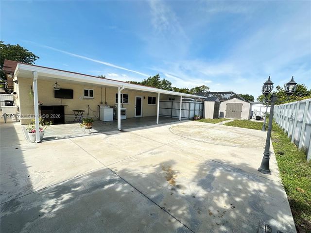 17335 SW 108th Ct, Miami, FL 33157