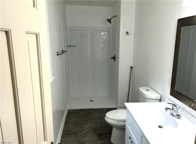 203 Kenmar DR, Yorktown, VA 23692