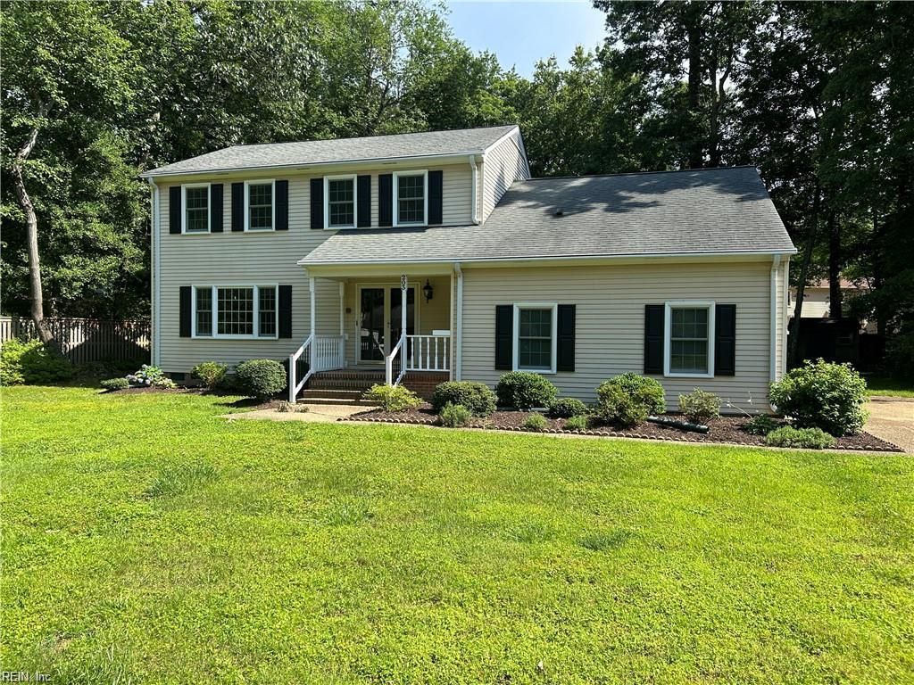 203 Kenmar DR, Yorktown, VA 23692