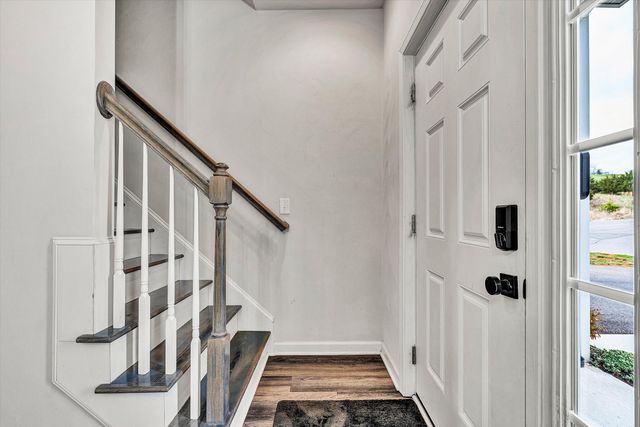 8 ALDER LN, Rocky Mount, VA 24151