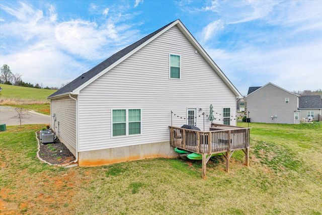 8 ALDER LN, Rocky Mount, VA 24151