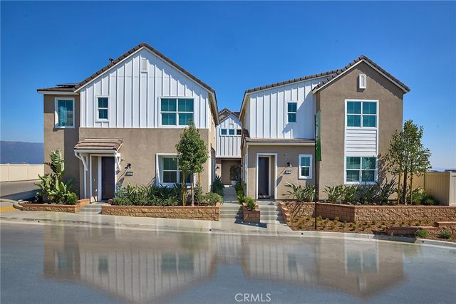 16588 Bottlebrush Lane 2, Fontana, CA 92336