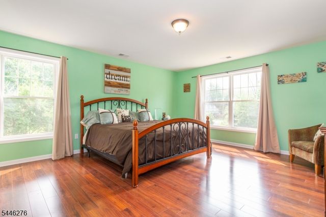 8 Spruce Dr, Green Twp., NJ 07821