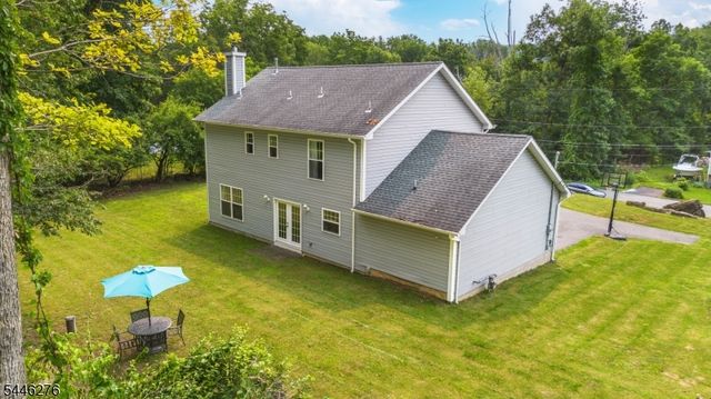 8 Spruce Dr, Green Twp., NJ 07821