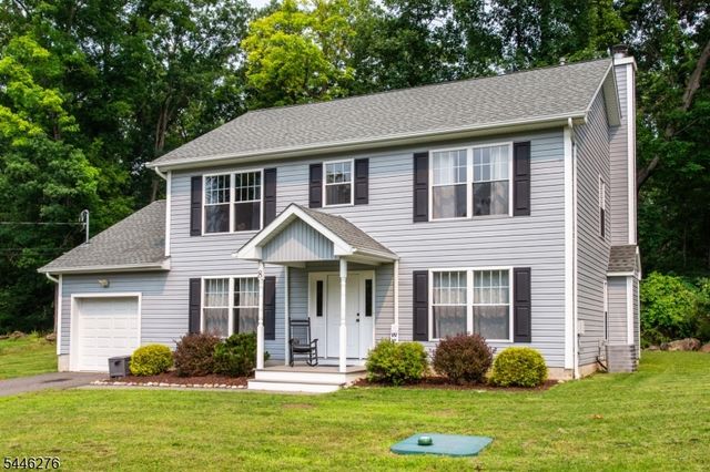 8 Spruce Dr, Green Twp., NJ 07821