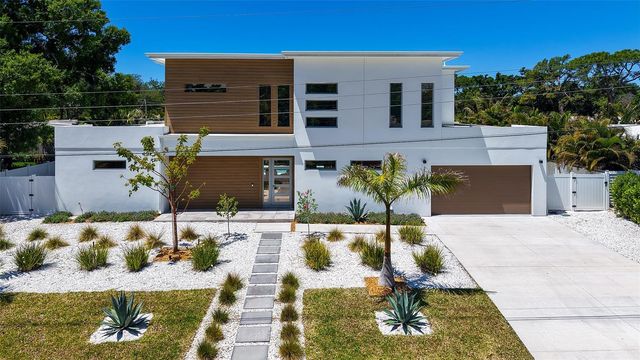2124 CLEMATIS PLACE, Sarasota, FL 34239