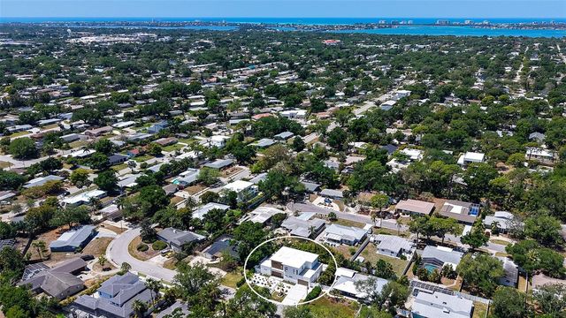 2124 CLEMATIS PLACE, Sarasota, FL 34239