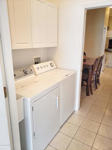 250 Saint Lucie Lane 8, Cocoa Beach, FL 32931