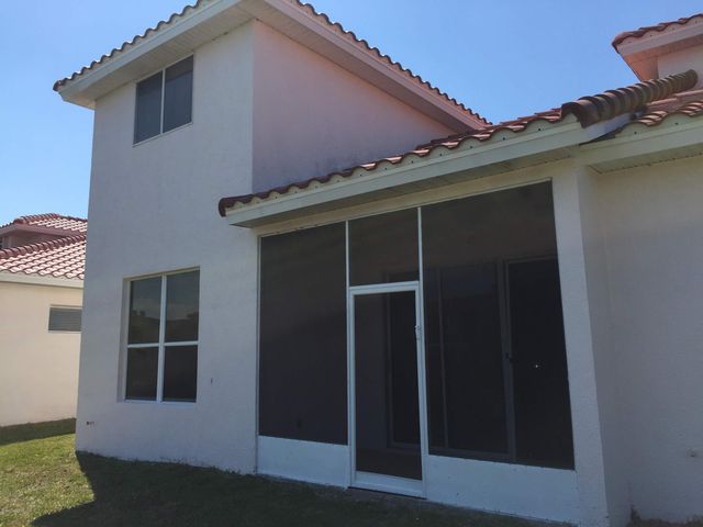 250 Saint Lucie Lane 8, Cocoa Beach, FL 32931