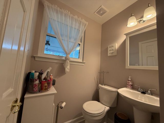 711 MARPLE DR, West Chester, PA 19382