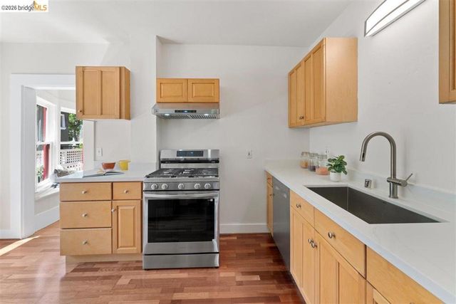 5332 Locksley Ave, Oakland, CA 94618