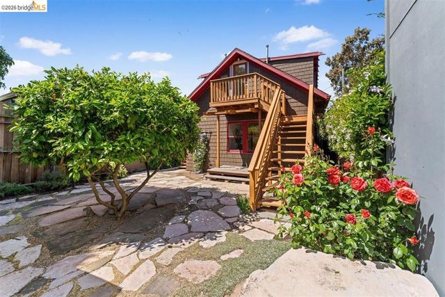 5332 Locksley Ave, Oakland, CA 94618