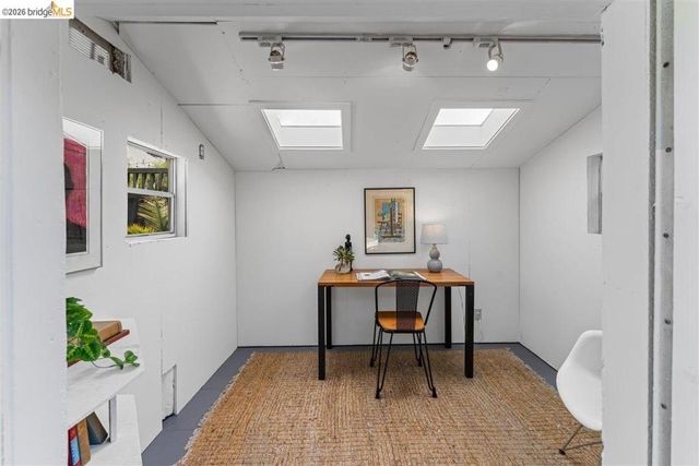 5332 Locksley Ave, Oakland, CA 94618